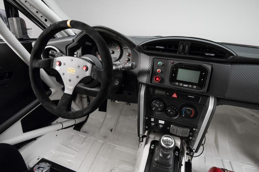 Торпедо Toyota GT 86 CS 2016 года  (фото 7 из 9)